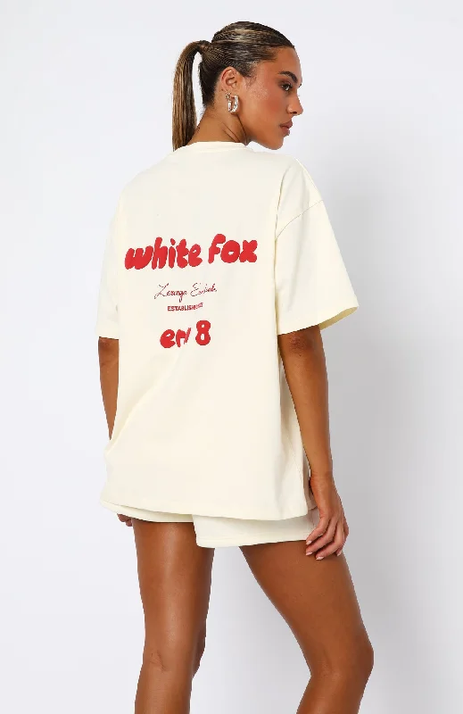 Era 8 Oversized Tee Cherry Cream