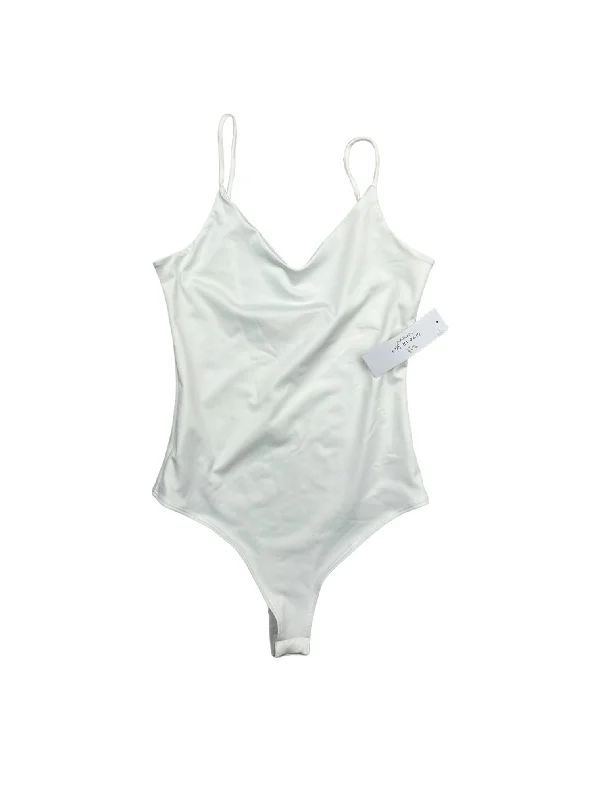 White Bodysuit Clothes Mentor, Size S