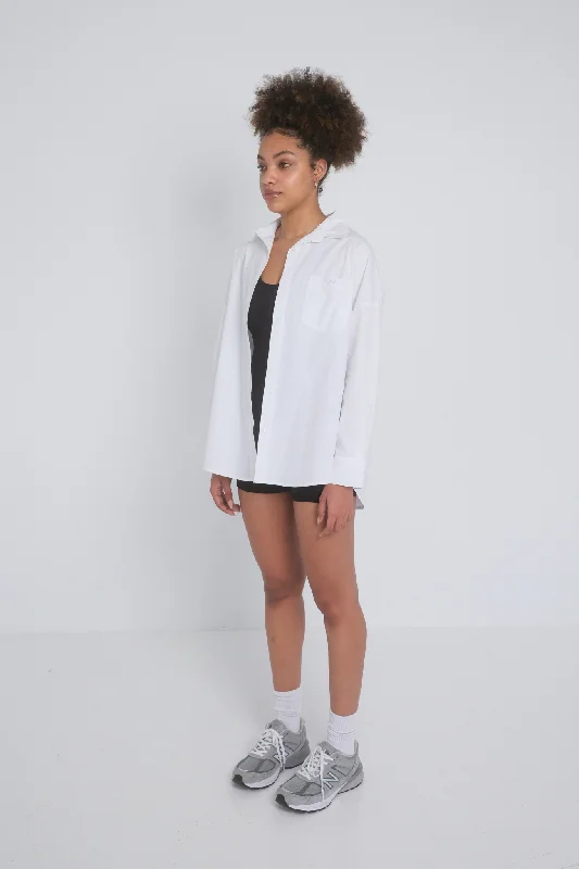 Oversized Buttoned Shirt - White